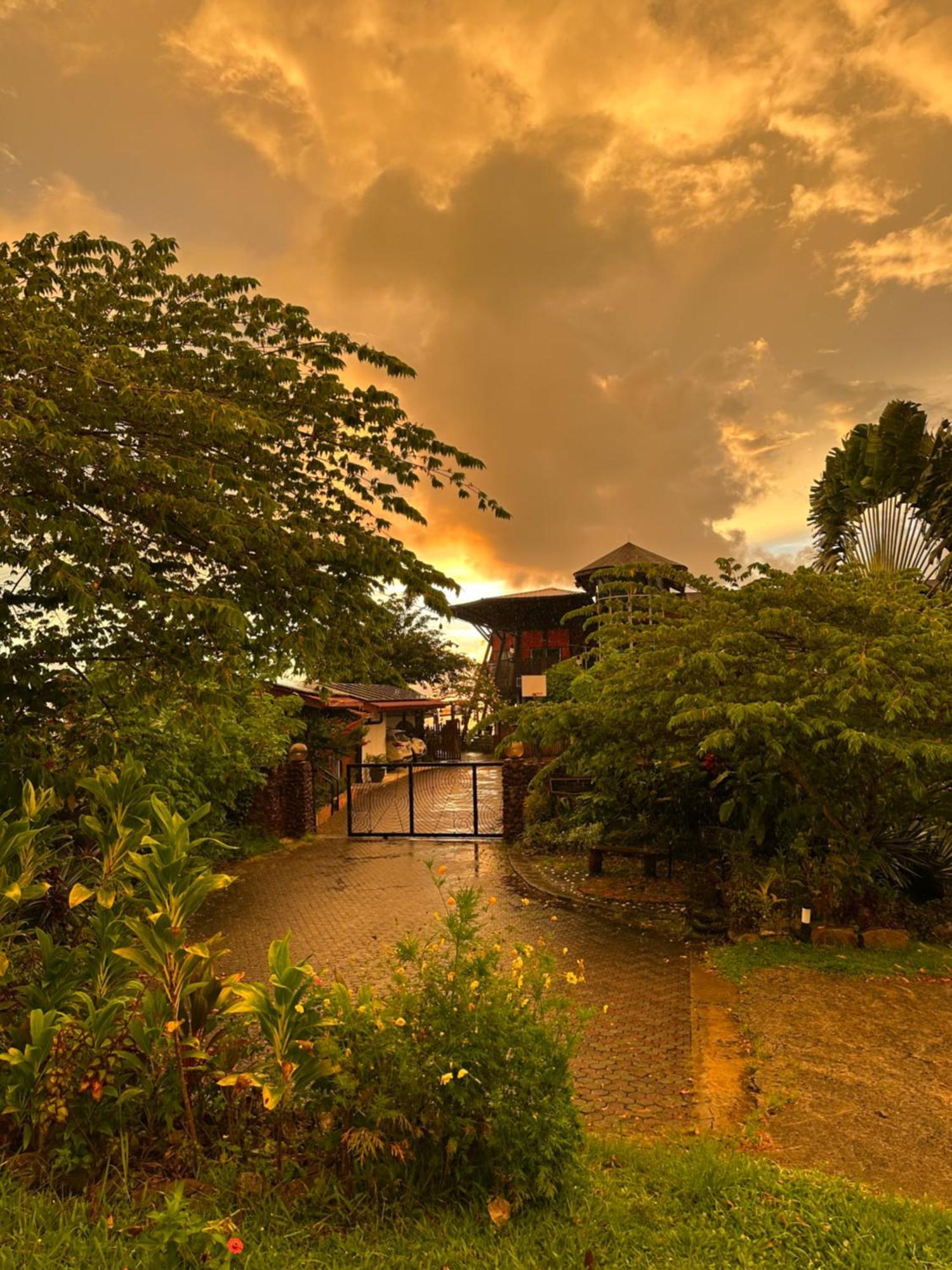 Sinurambi Cottage Rental Penampang Luaran gambar